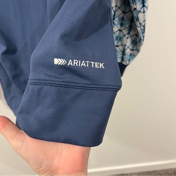 Ariat Women's Carlsbad Hoodie ARIAT TEK Size Small cold series indigo fade - Picture 7 of 12